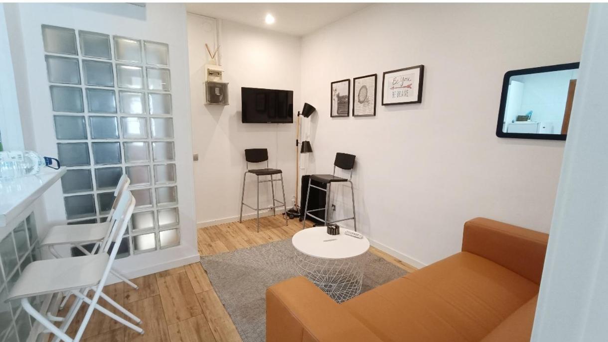 New apartment beside Barça Stadium 2 L'Hospitalet de Llobregat Extérieur photo